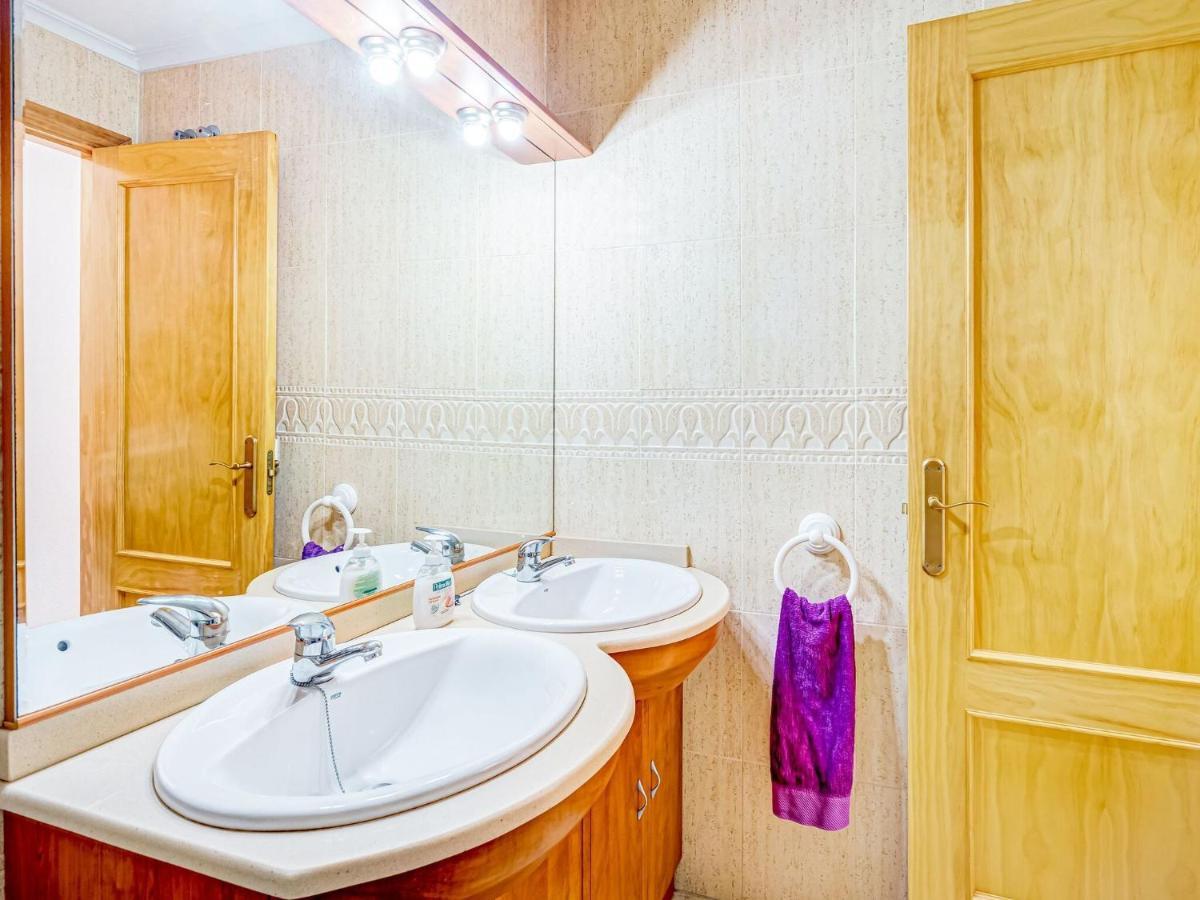Belvilla By Oyo Lovely Bungalow With Swimming Pool أوريويلا الغرفة الصورة